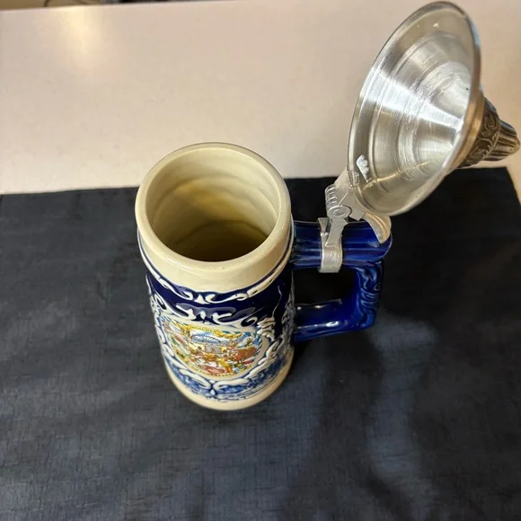 Limited Edition German Neuschwanstein Castle Souvenir Beer Stein - Picture 6 of 9